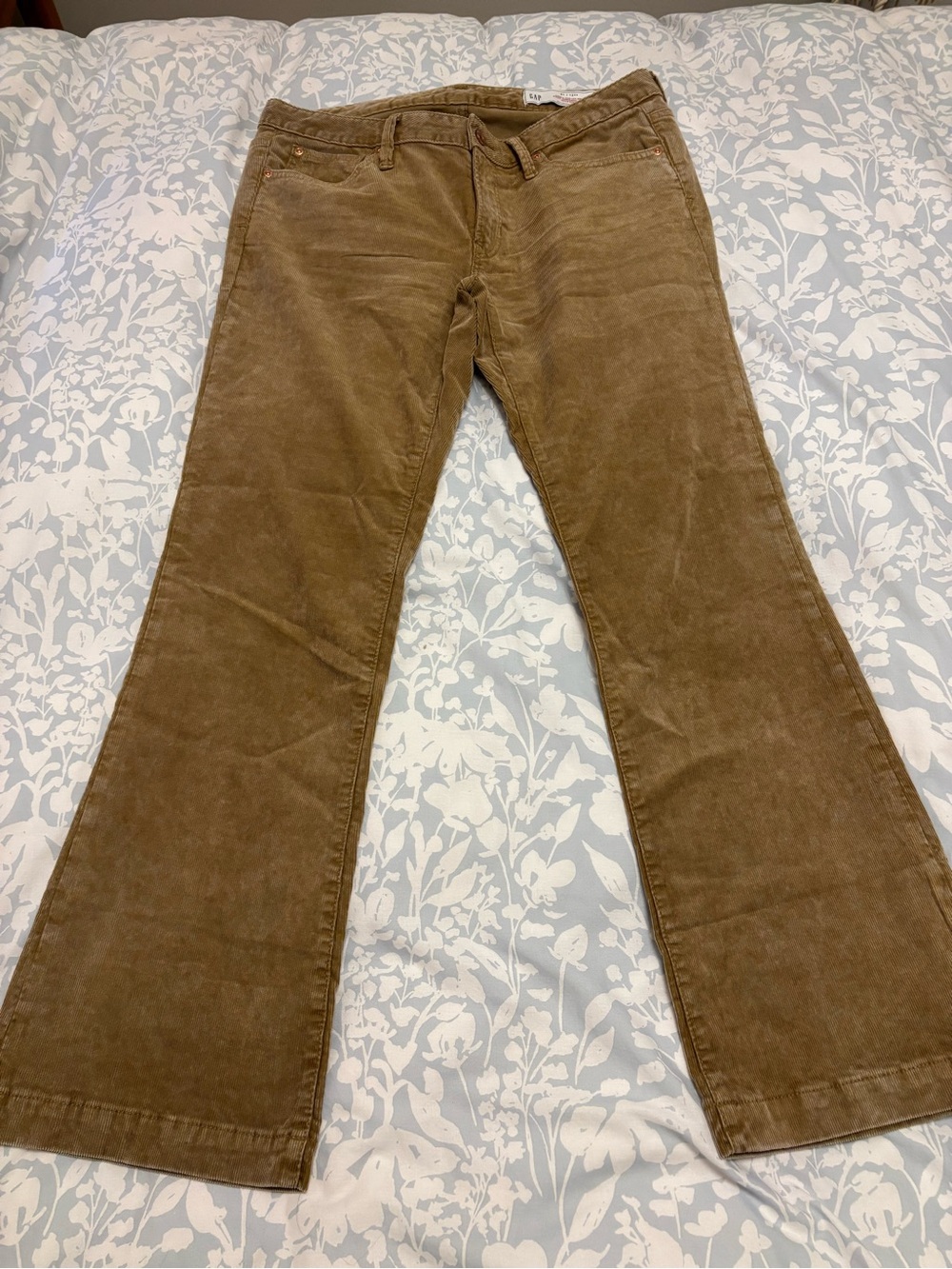 GAP Women's Wide-Leg Corduroy Pants in Brown